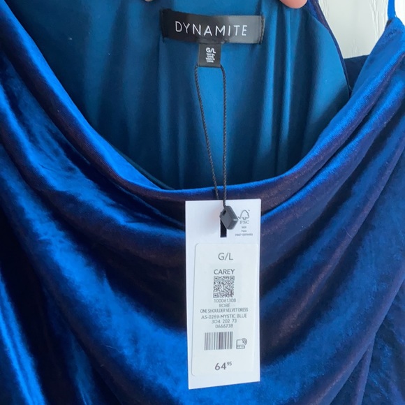 Dress - Picture 2 of 2